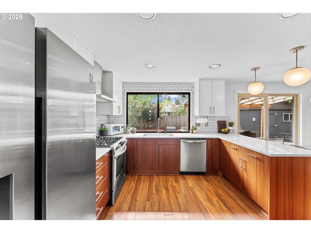 990 Sw 191ST Ct, Beaverton, OR 97003