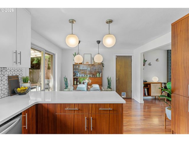 990 Sw 191ST Ct, Beaverton, OR 97003