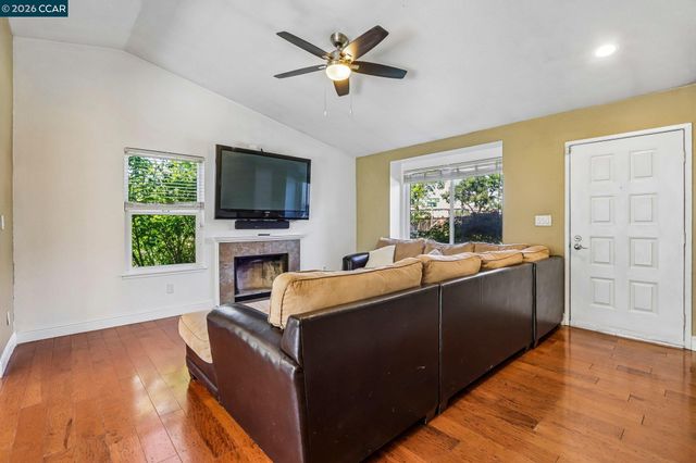 3903 Silver Oaks Way, Livermore, CA 94550