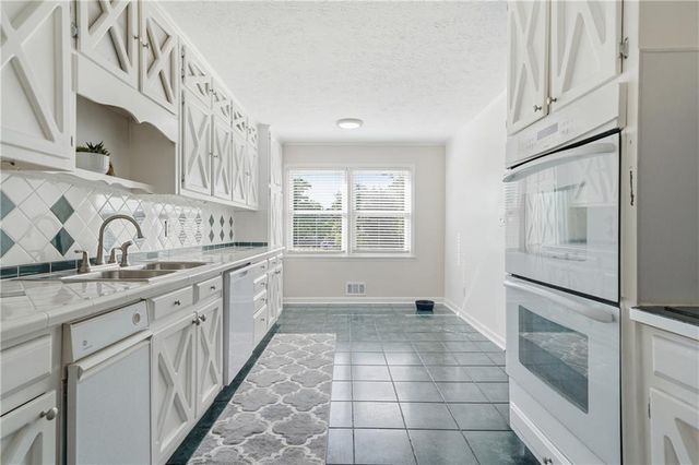 5225 Kings Highway, Douglasville, GA 30135