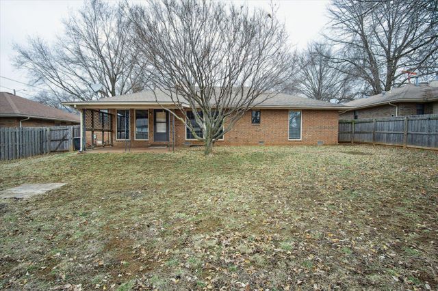 1228 W Maplewood Street, Springfield, MO 65807