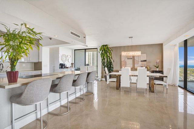 19707 Turnberry Way 18j, Aventura, FL 33180