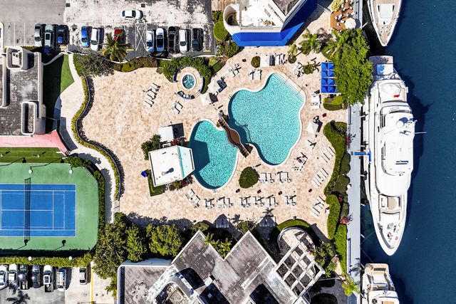 19707 Turnberry Way 18j, Aventura, FL 33180