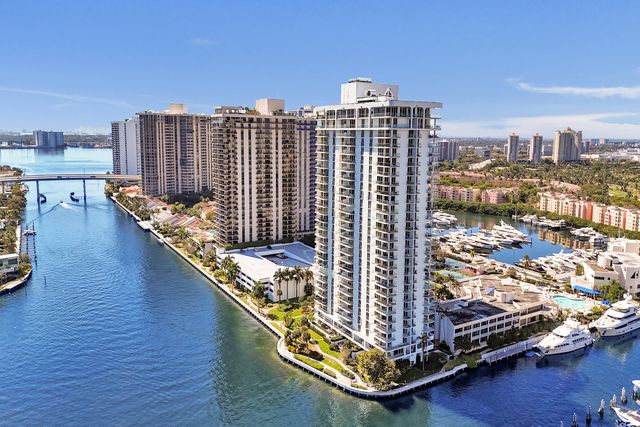 19707 Turnberry Way 18j, Aventura, FL 33180