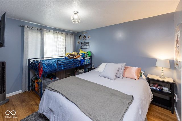 120 Greenwood Trail N, Greenwood, IN 46142