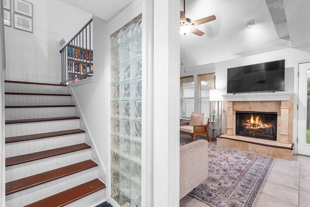 1859 Amber Lane, Carrollton, TX 75007