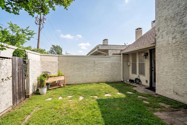 1859 Amber Lane, Carrollton, TX 75007