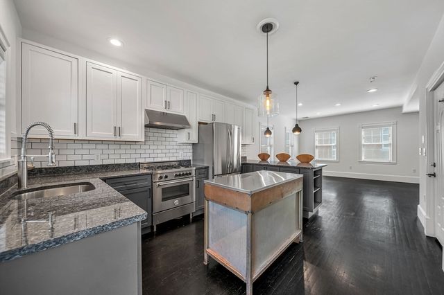 256 Bowen 2, Boston, MA 02127