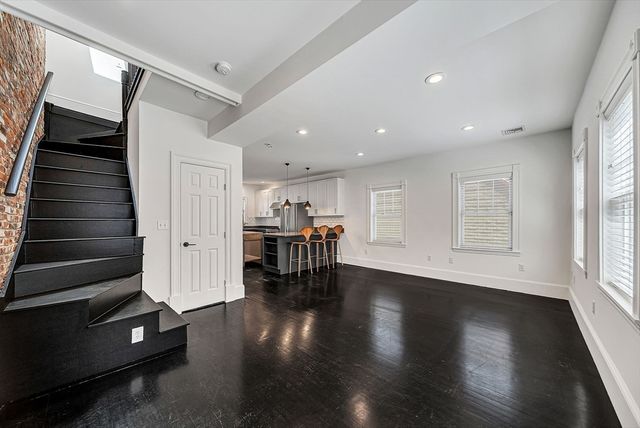 256 Bowen 2, Boston, MA 02127