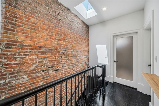 256 Bowen 2, Boston, MA 02127