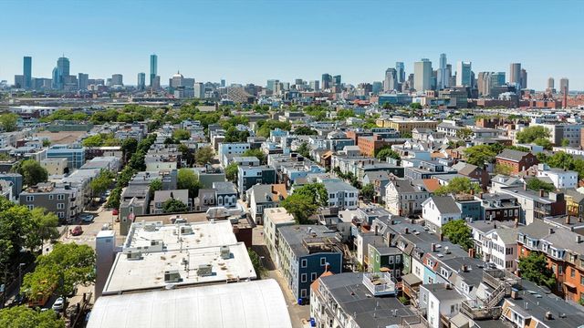 256 Bowen 2, Boston, MA 02127