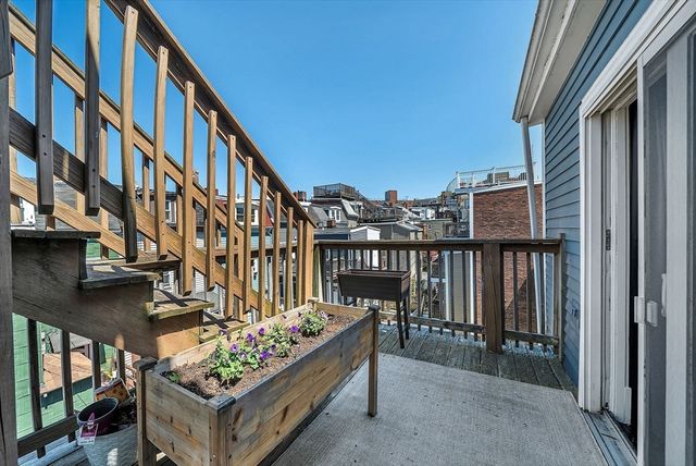 256 Bowen 2, Boston, MA 02127
