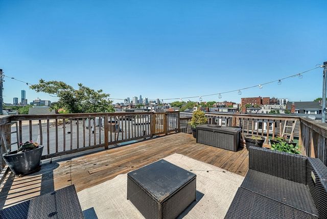 256 Bowen 2, Boston, MA 02127