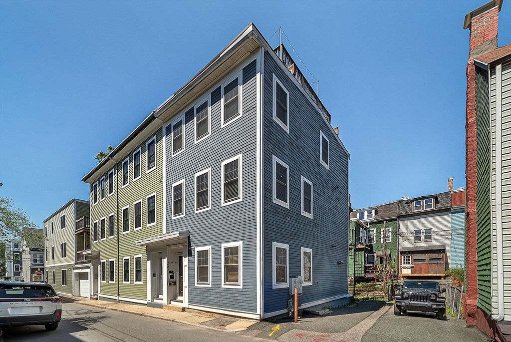 256 Bowen 2, Boston, MA 02127