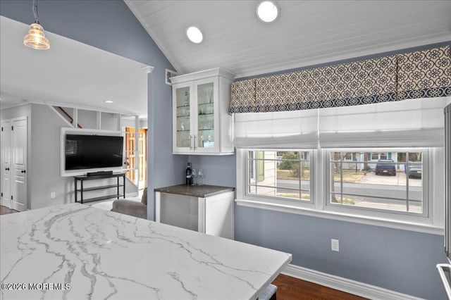 47 Mclean Street, Red Bank, NJ 07701