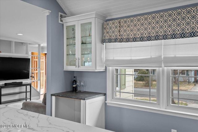 47 Mclean Street, Red Bank, NJ 07701