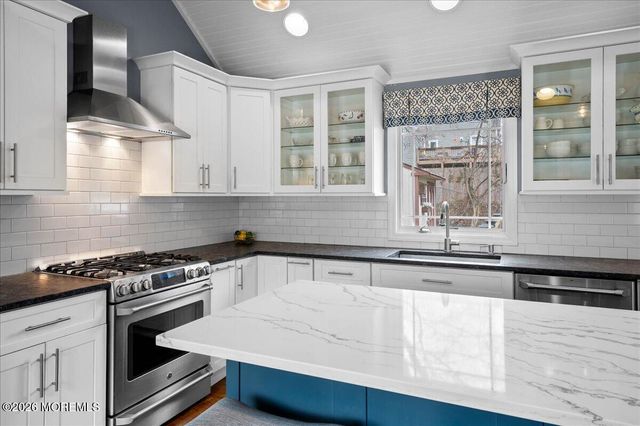 47 Mclean Street, Red Bank, NJ 07701