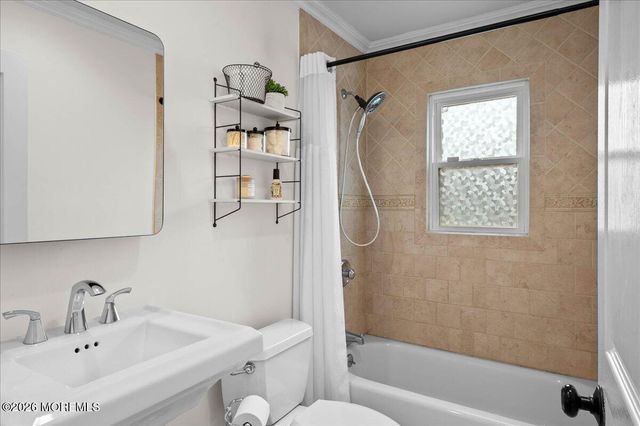 47 Mclean Street, Red Bank, NJ 07701