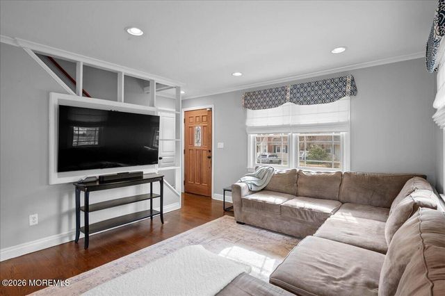 47 Mclean Street, Red Bank, NJ 07701