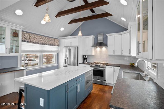 47 Mclean Street, Red Bank, NJ 07701