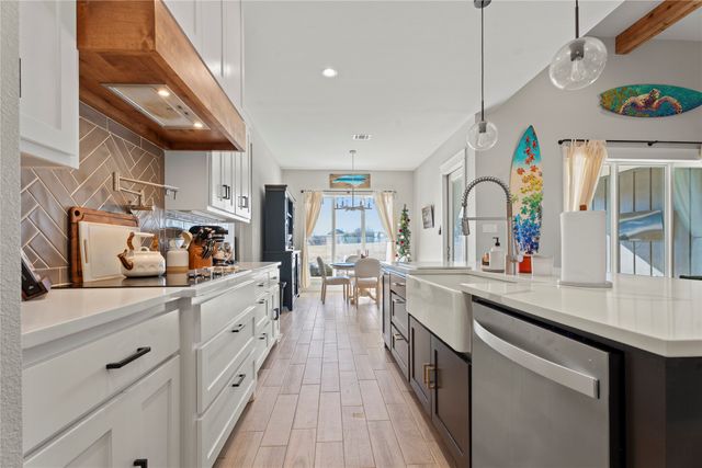 2041 Carrie Court, Weatherford, TX 76088