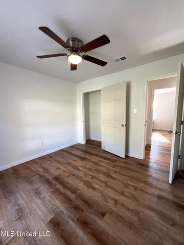 325 Ferguson Avenue, Long Beach, MS 39560