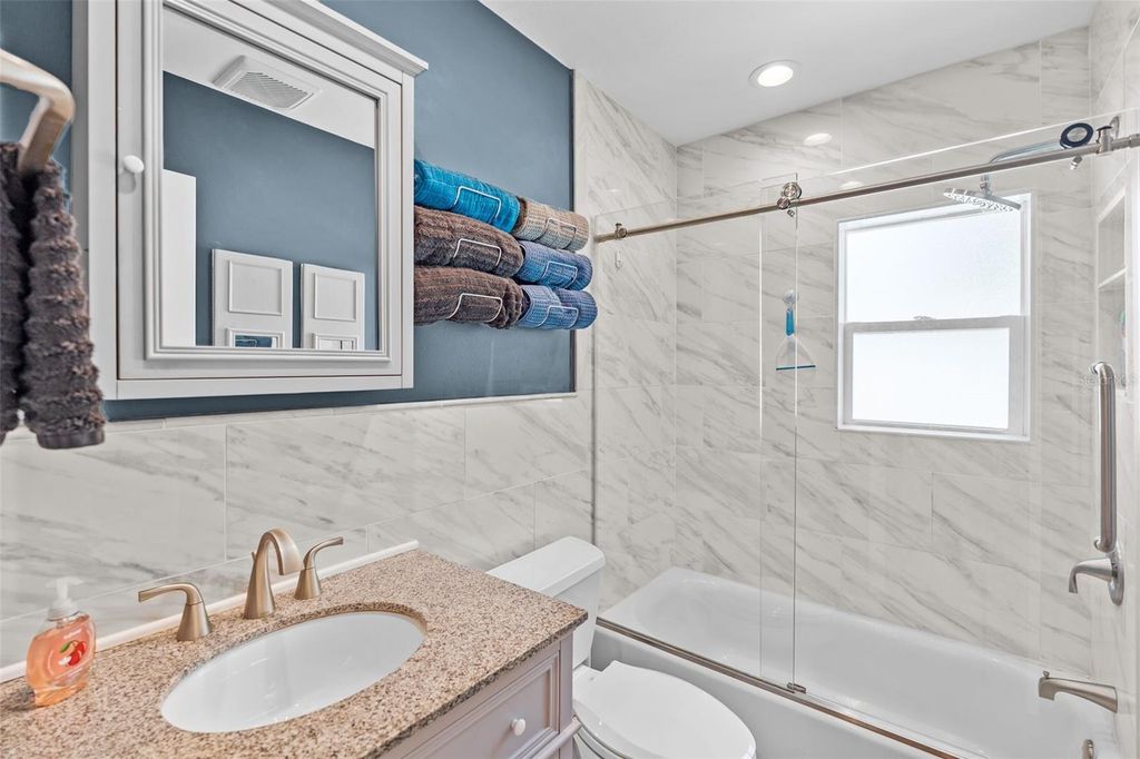Image 23 of property listing at 10472 ORANGE BLOSSOM LANE, Seminole, FL 33772