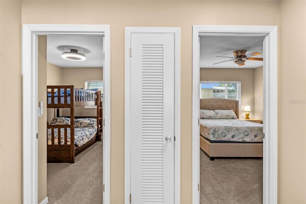 Image 24 of property listing at 10472 ORANGE BLOSSOM LANE, Seminole, FL 33772