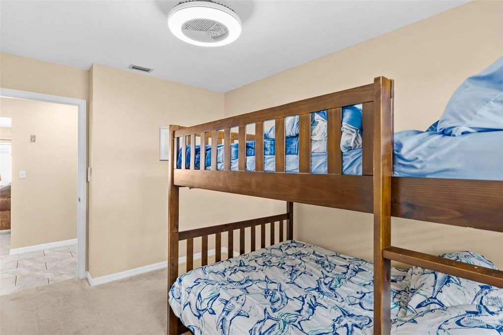 Image 26 of property listing at 10472 ORANGE BLOSSOM LANE, Seminole, FL 33772