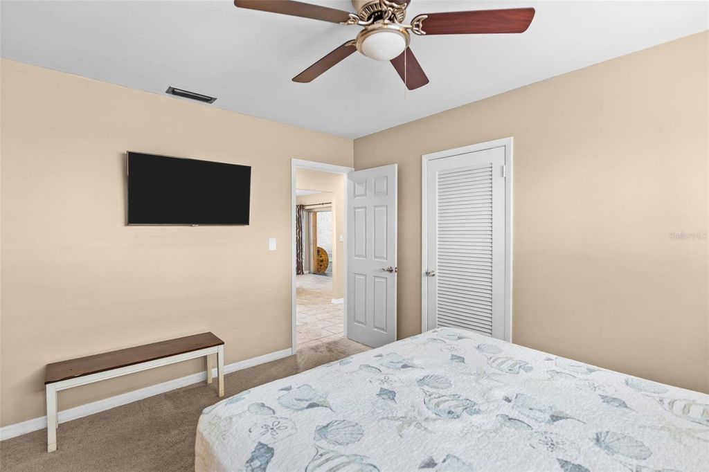 Image 29 of property listing at 10472 ORANGE BLOSSOM LANE, Seminole, FL 33772