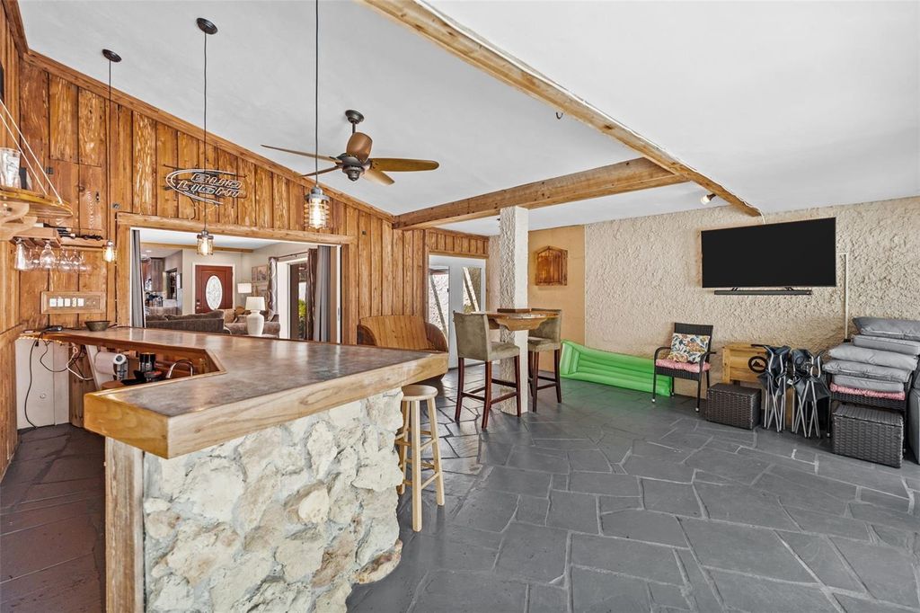 Image 36 of property listing at 10472 ORANGE BLOSSOM LANE, Seminole, FL 33772