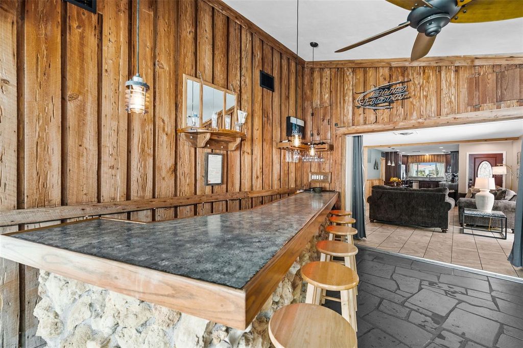Image 37 of property listing at 10472 ORANGE BLOSSOM LANE, Seminole, FL 33772