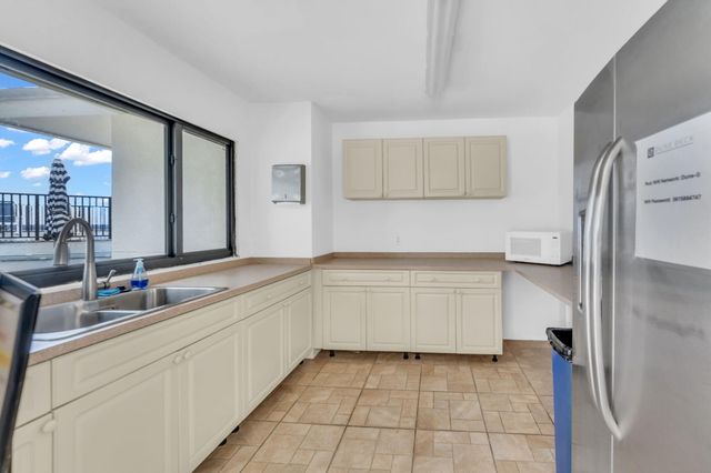3610 S Ocean Boulevard 610, South Palm Beach, FL 33480