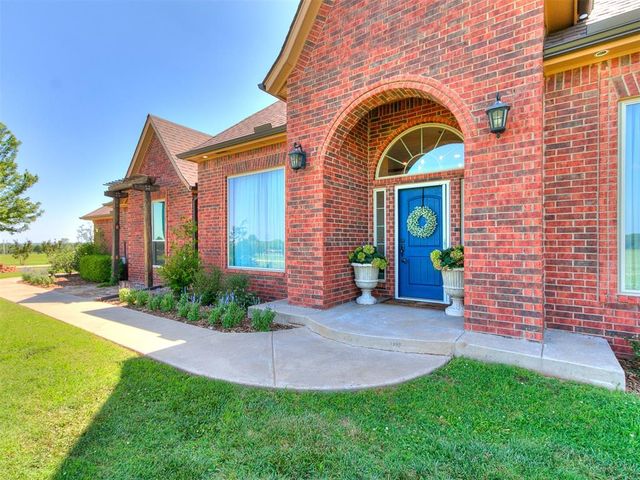 17801 Chatham Hills Road, Norman, OK 73071