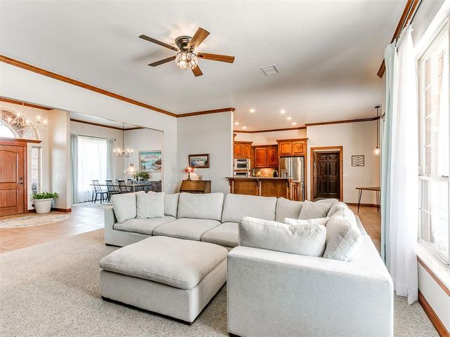 17801 Chatham Hills Road, Norman, OK 73071