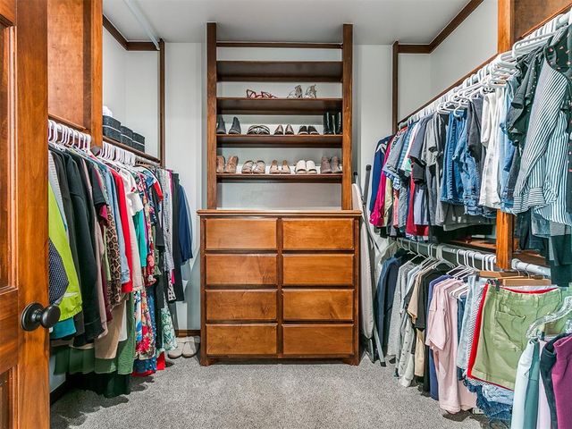 17801 Chatham Hills Road, Norman, OK 73071