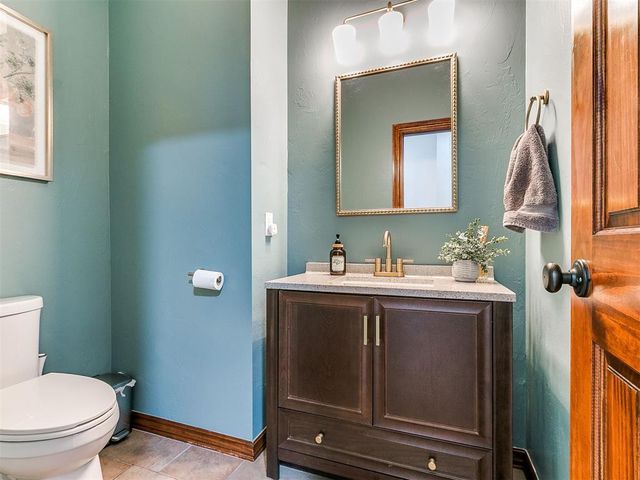 17801 Chatham Hills Road, Norman, OK 73071