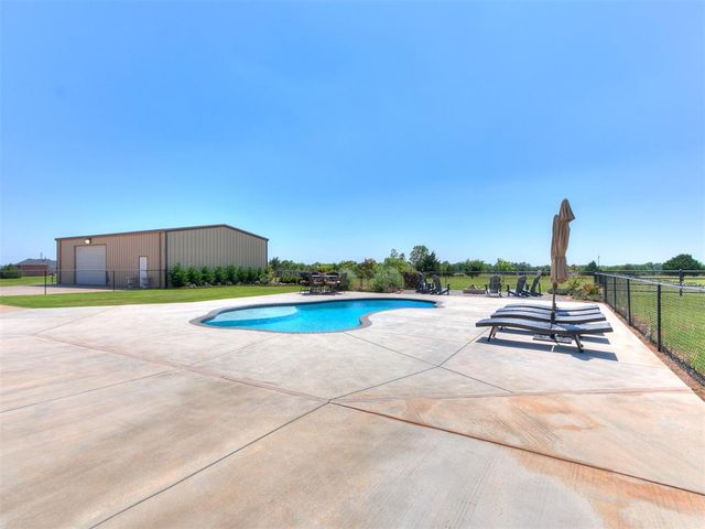 17801 Chatham Hills Road, Norman, OK 73071