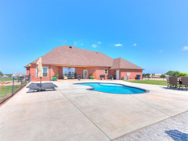 17801 Chatham Hills Road, Norman, OK 73071