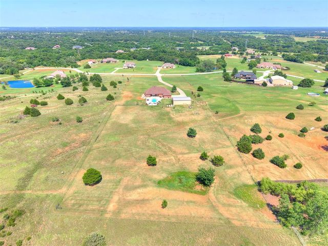 17801 Chatham Hills Road, Norman, OK 73071