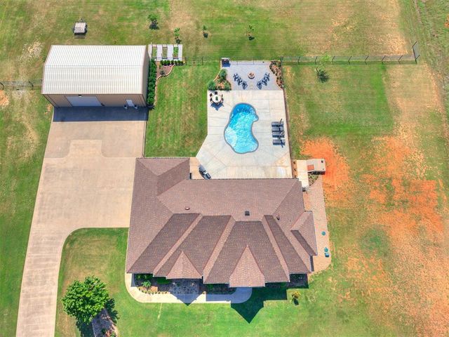 17801 Chatham Hills Road, Norman, OK 73071