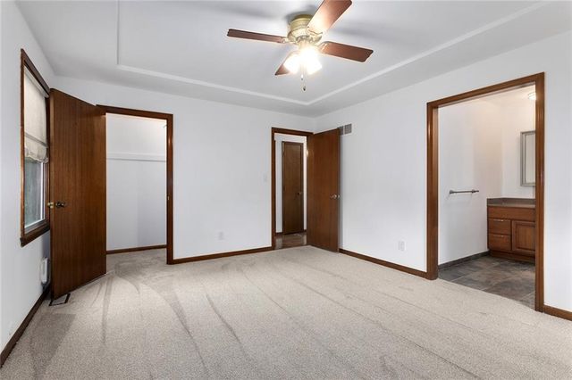 2001 Place Liberte Drive, Liberty, MO 64068