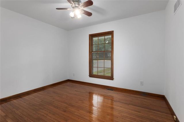 2001 Place Liberte Drive, Liberty, MO 64068