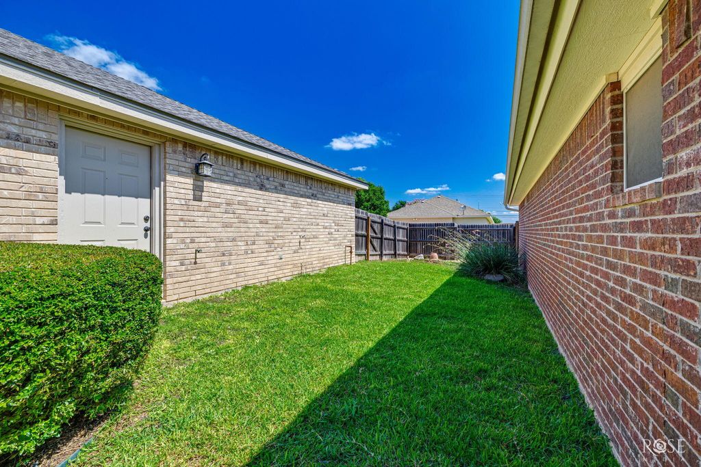 Image 32 of property listing at 4234 Lexington Place, San Angelo, TX 76904