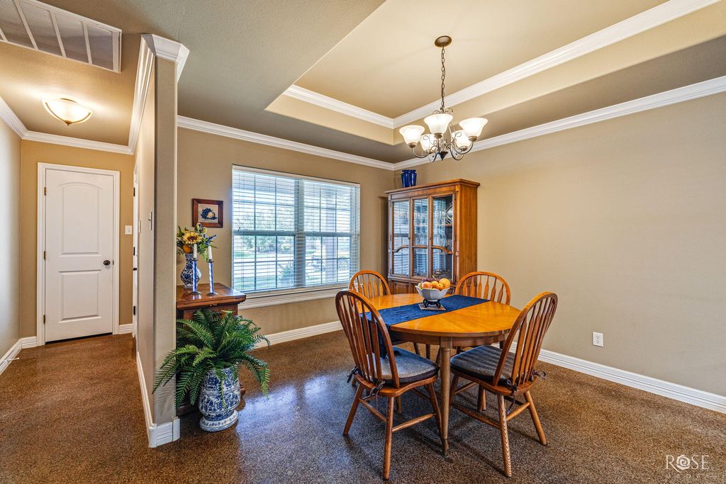 Image 7 of property listing at 4234 Lexington Place, San Angelo, TX 76904