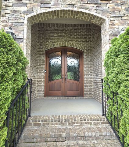 5232 Mead Park Dr, Thompsons Station, TN 37179