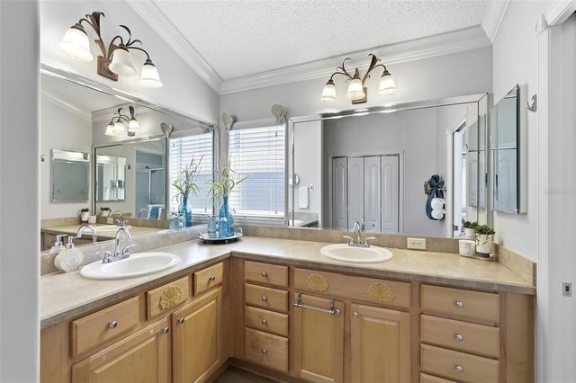 1595 GOLDEN RIDGE DRIVE, The Villages, FL 32162