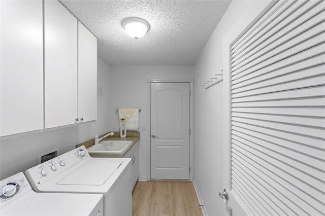 1595 GOLDEN RIDGE DRIVE, The Villages, FL 32162