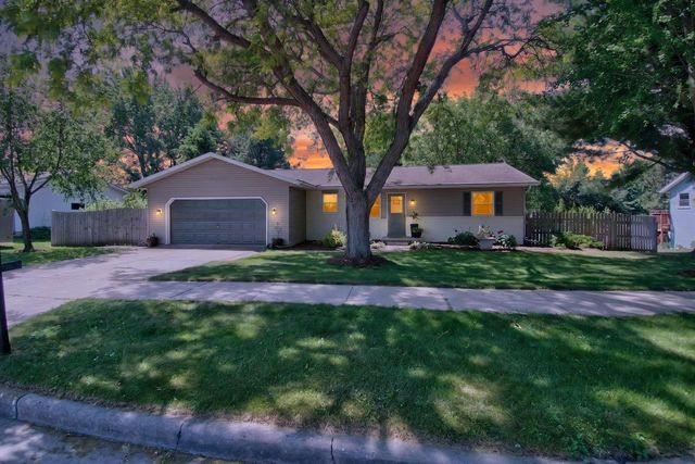1156 12th Street, Baraboo, WI 53913