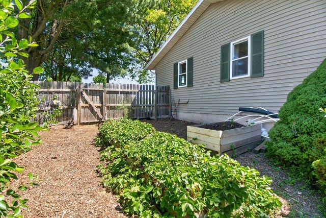 1156 12th Street, Baraboo, WI 53913